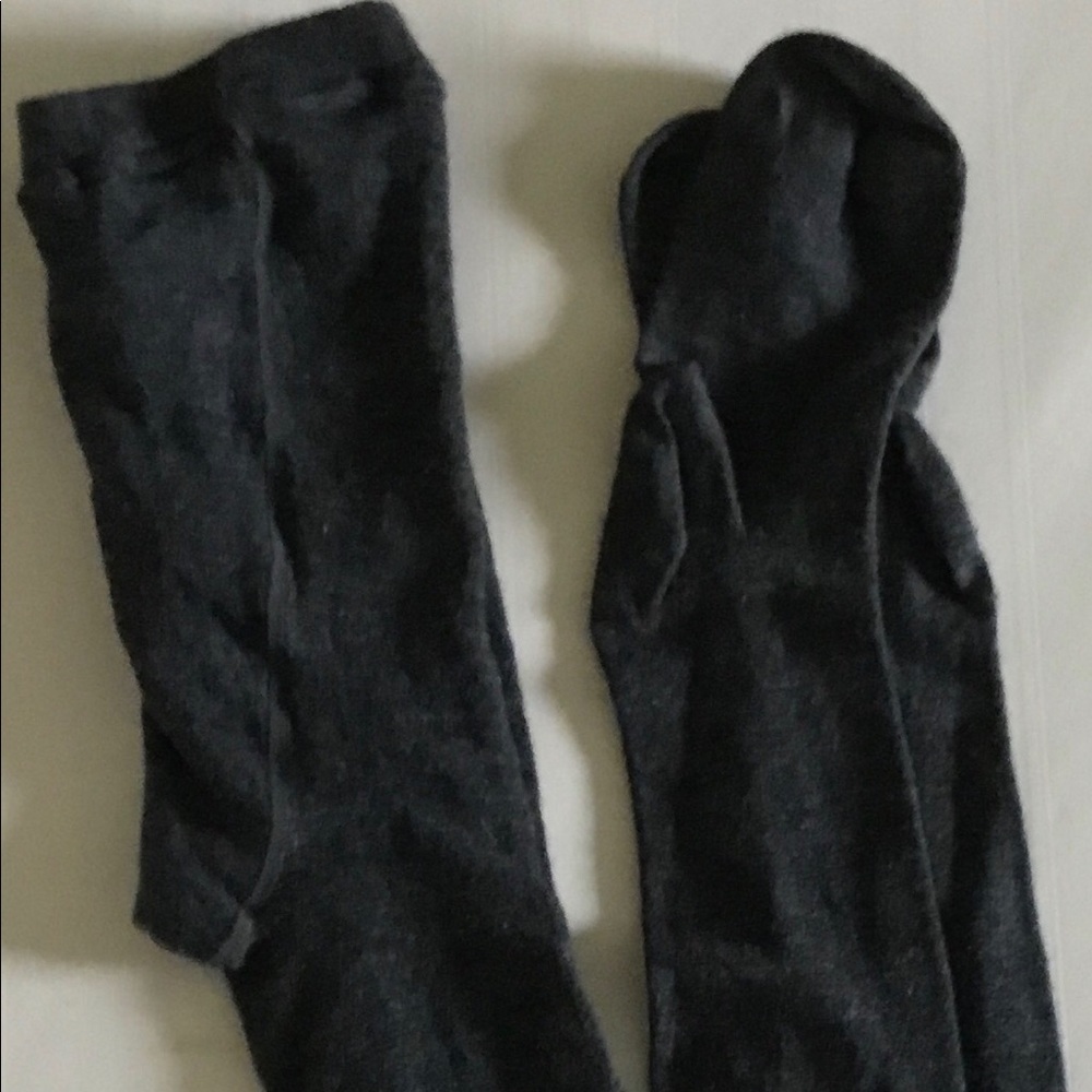 Hue. M/L. Gray tights.